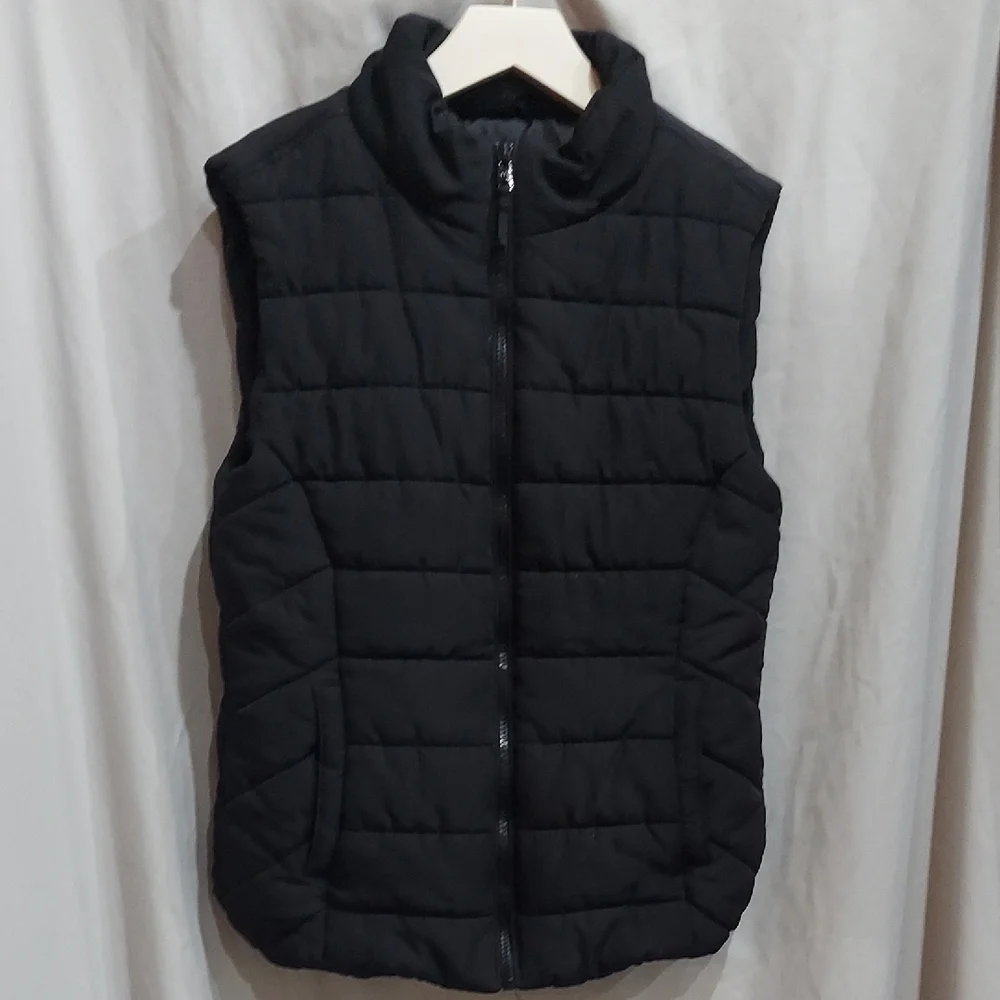 AEROPOSTALE Women's Black Quilted Vest